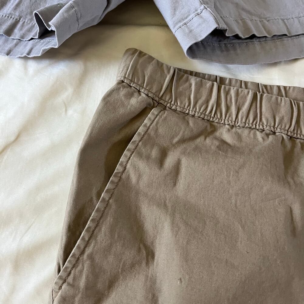Beige & Tan Pull On Drawstring Short Bundle Men's Sz 50 8.5 inch inseam - Picture 2 of 8